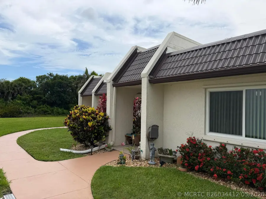 212 Lake Susan Lane, West Palm Beach, FL 33411 - #2