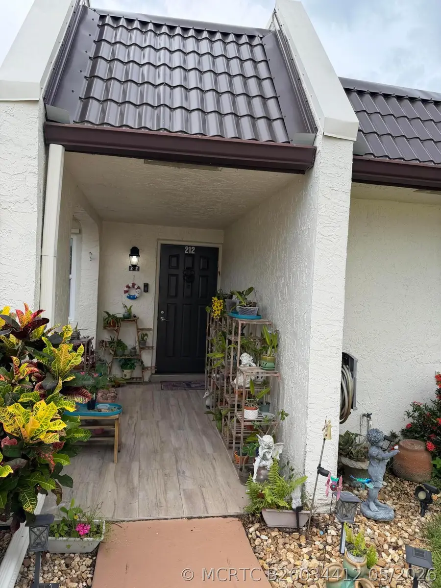 212 Lake Susan Lane, West Palm Beach, FL 33411 - #3