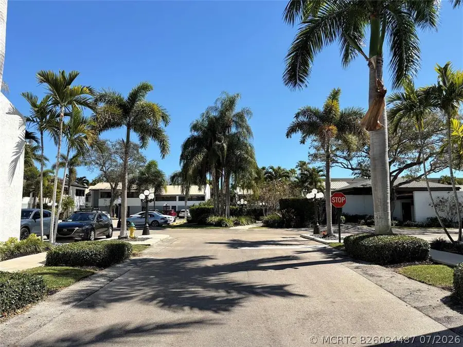 3900 NE 18th Avenue #40h, Oakland Park, FL 33334 - #2