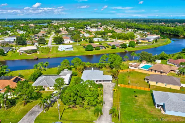 256 SW Ridgecrest Drive, Port St Lucie, FL 34953