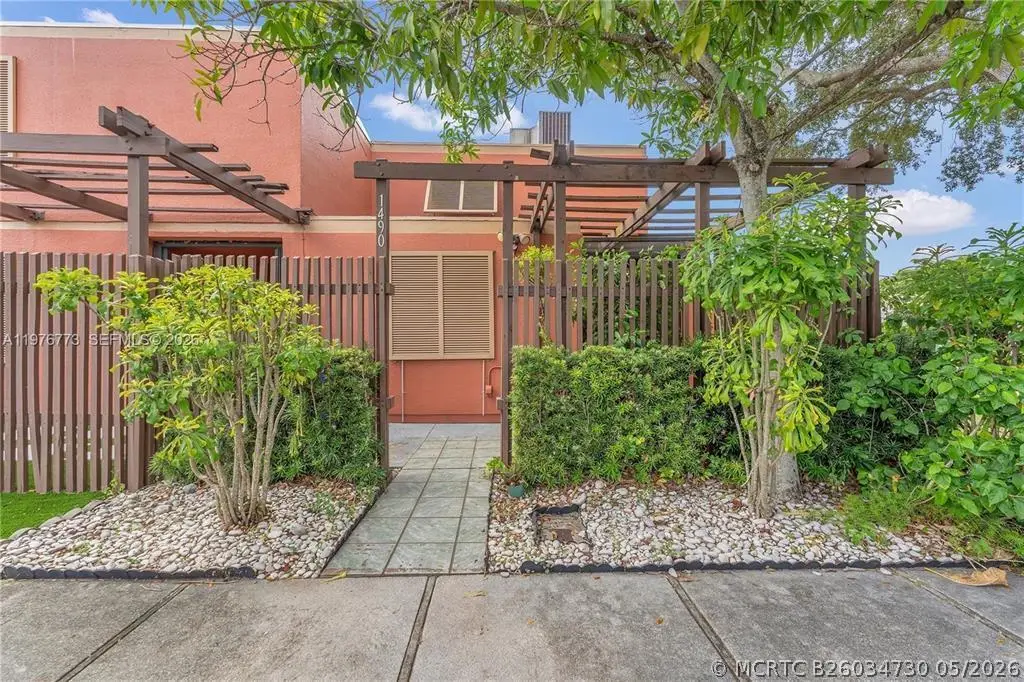1490 Laguna Lane, Pembroke Pines, FL 33026 - #1
