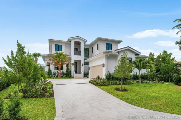 908 N Atlantic Drive, Lantana, FL 33462