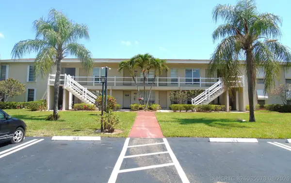 309 Circle Drive S #204, Boynton Beach, FL 33435