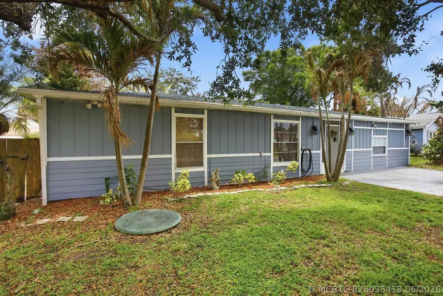 325 NW Dearman Street, Port Saint Lucie, FL 34983 - #3