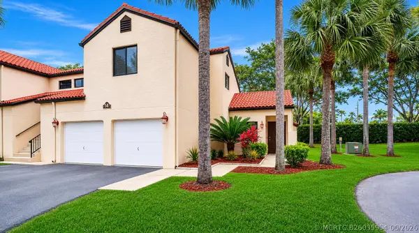 14 Via De Casas Sur #104, Boynton Beach, FL 33426