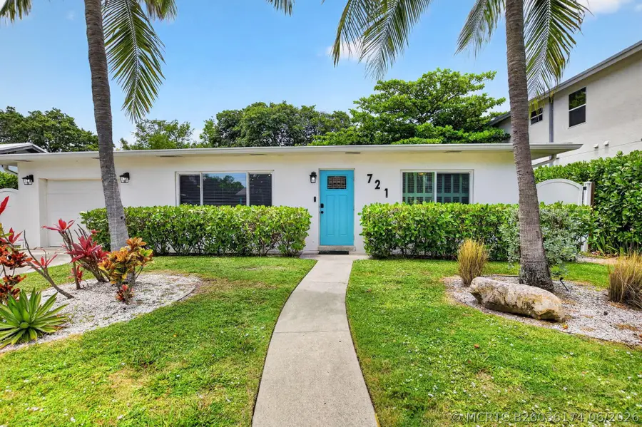 721 NE 8th Avenue, Boynton Beach, FL 33435 - #2