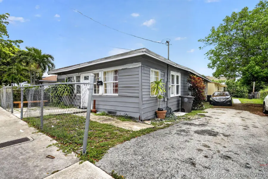 807 14th Street, West Palm Beach, FL 33401 - #3