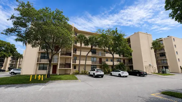 3450 Blue Lake Drive #204, Pompano Beach, FL 33064