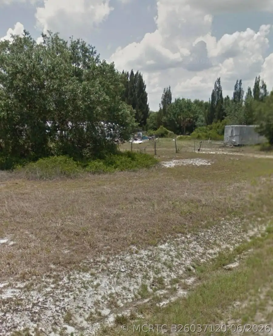 160 N Coral Street, Clewiston, FL 33440 - #3