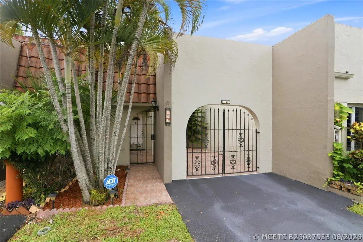 275 Jacaranda Drive, Plantation, FL 33324 - #1