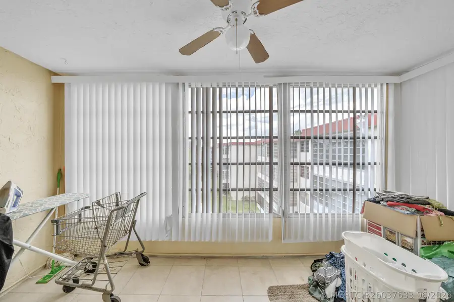 3001 NW 48th Avenue #439, Lauderdale Lakes, FL 33313 - #3