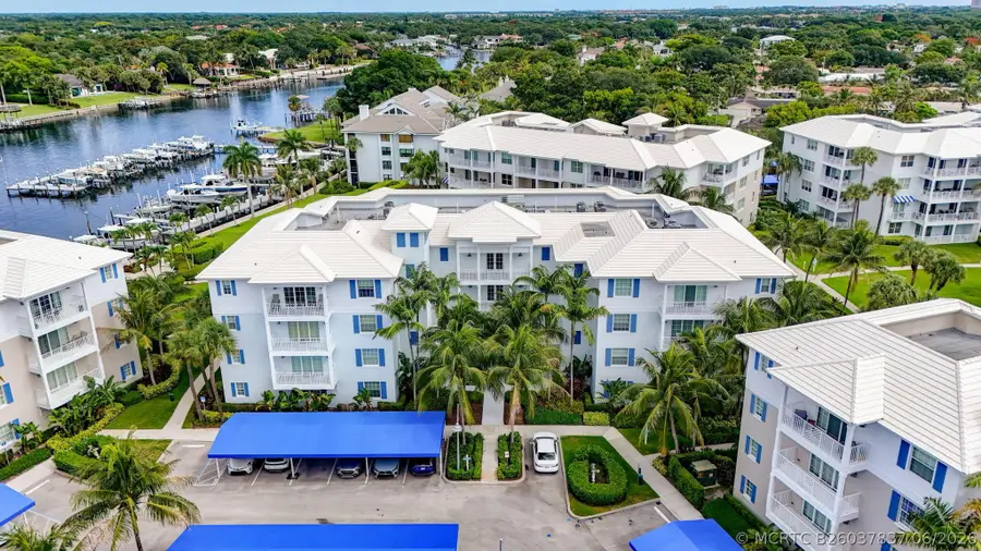 712 Bay Colony Drive S, Juno Beach, FL 33408 - #2