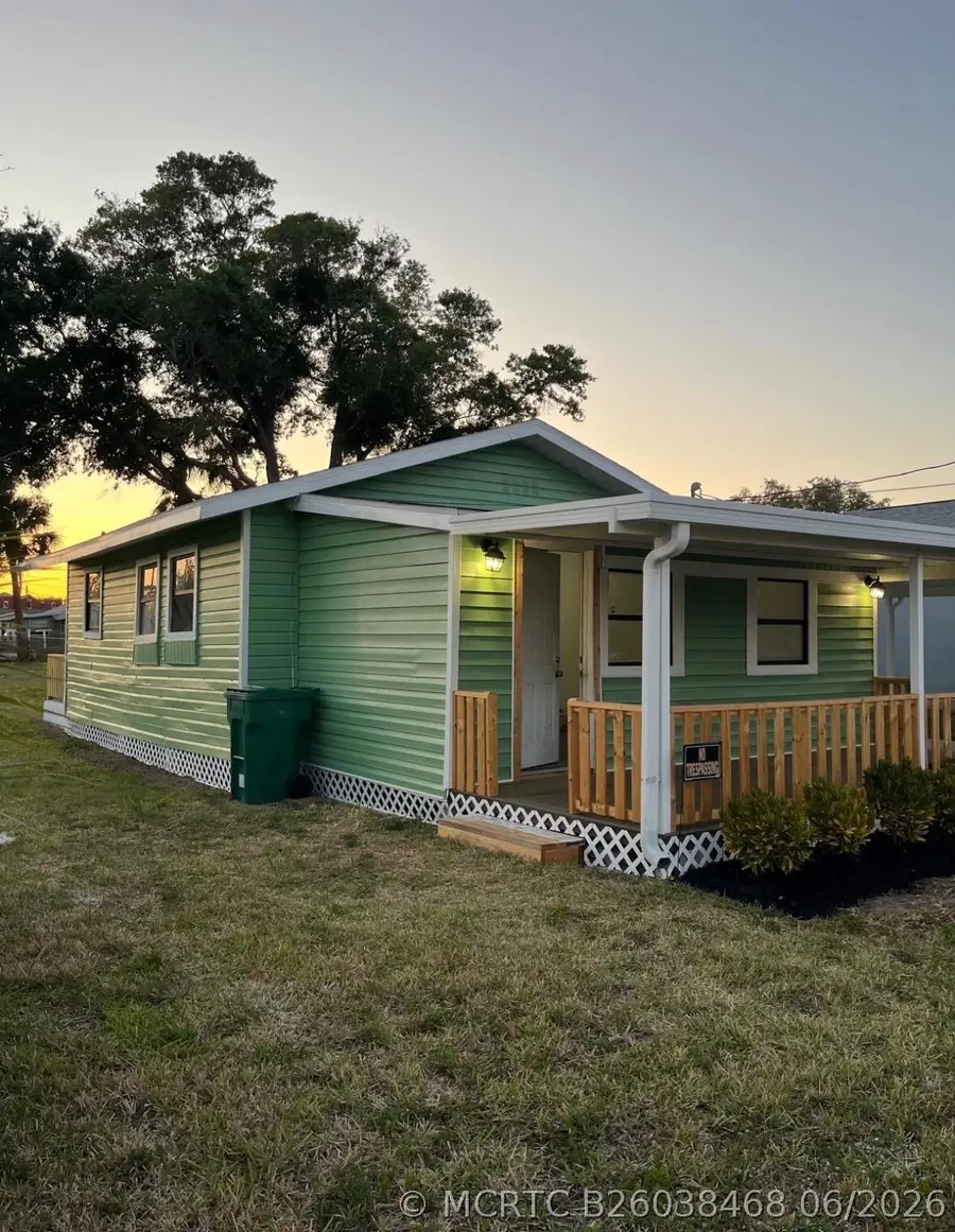 515 S Wilson Avenue, Cocoa, FL 32922 - #2