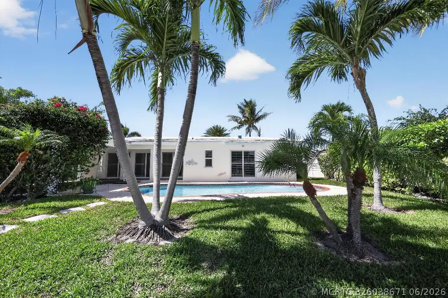 636 Kingfish Road, North Palm Beach, FL 33408 - #3
