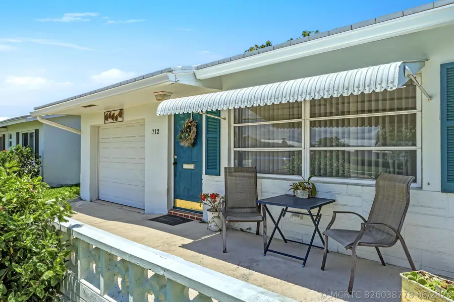 712 SW 18th Street, Boynton Beach, FL 33426 - #3