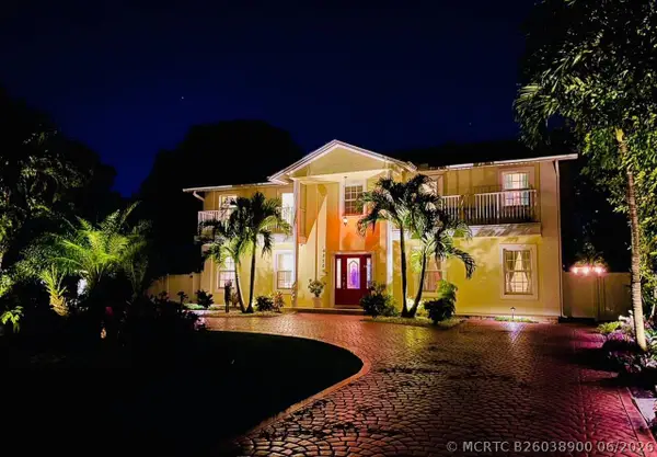 6850 Eastview Drive, Lake Worth, FL 33462
