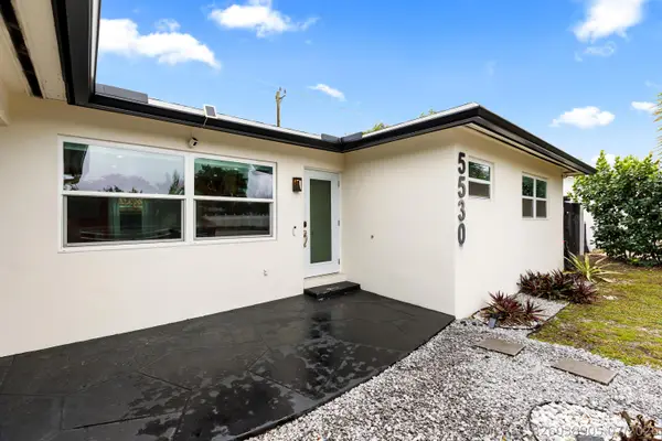 5530 NE 18th Avenue, Fort Lauderdale, FL 33334