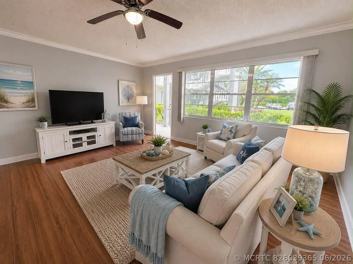 261 Suffolk, Boca Raton, FL 33434 - #1