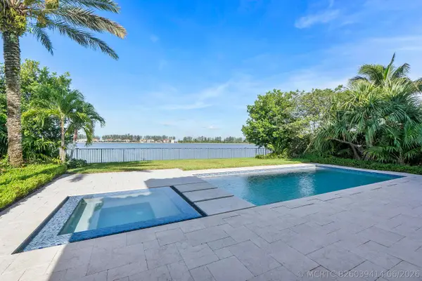 8685 Parkland Bay Drive, Parkland, FL 33076
