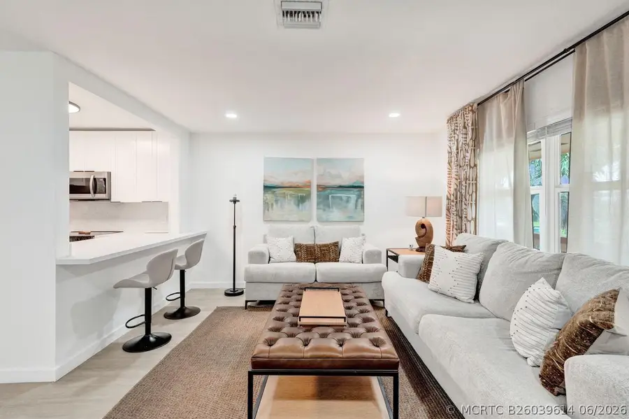 207 Salisbury I, West Palm Beach, FL 33417 - #2