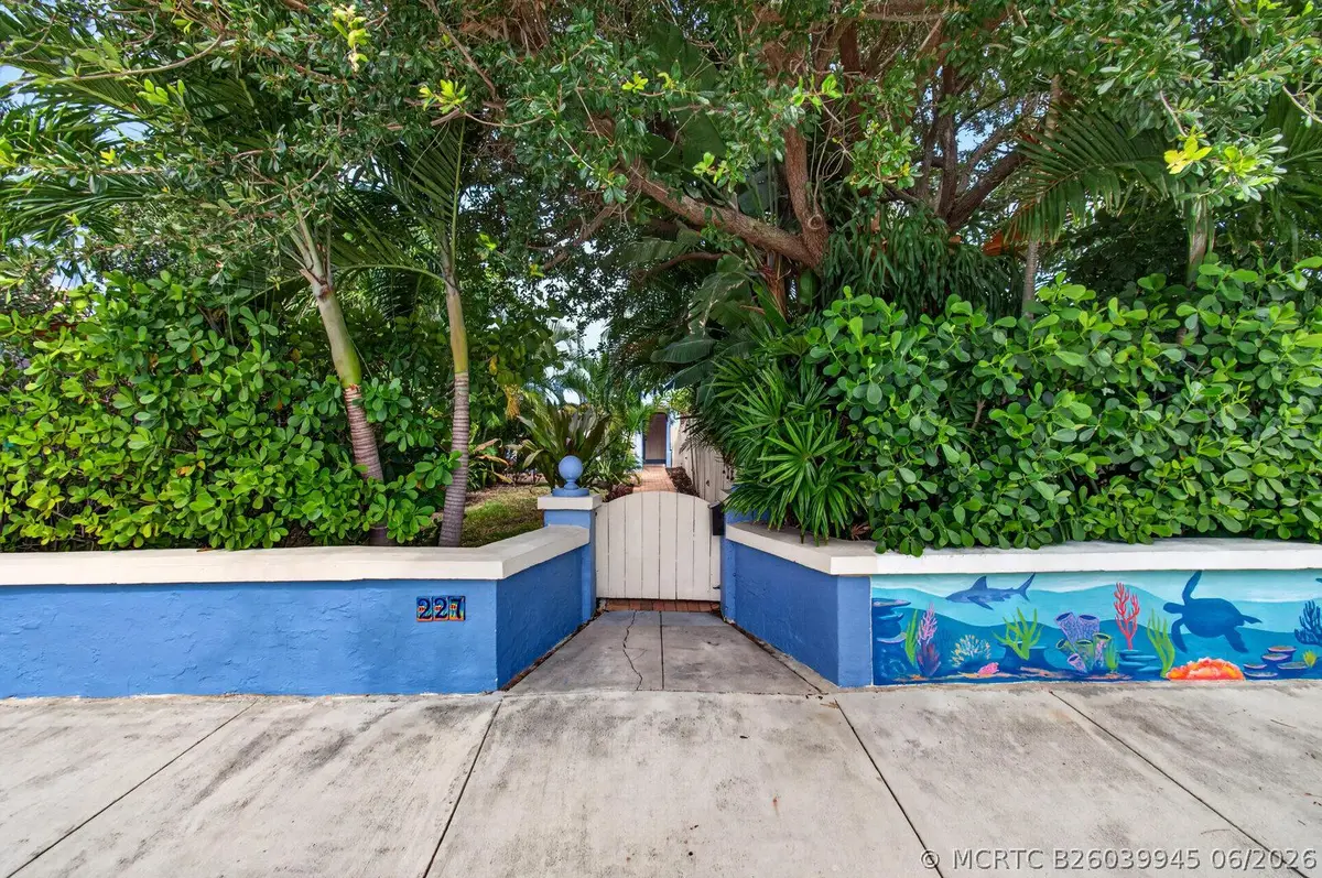 227 N M Street, Lake Worth Beach, FL 33460 - #1