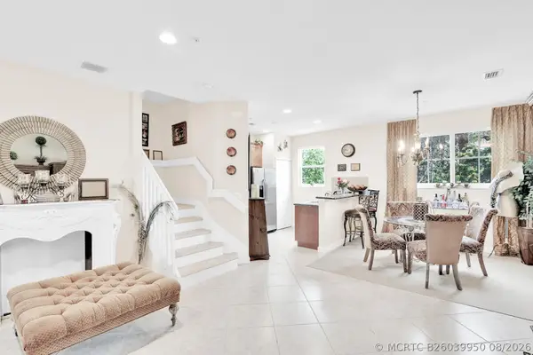 528 Bayfront Drive, Boynton Beach, FL 33435