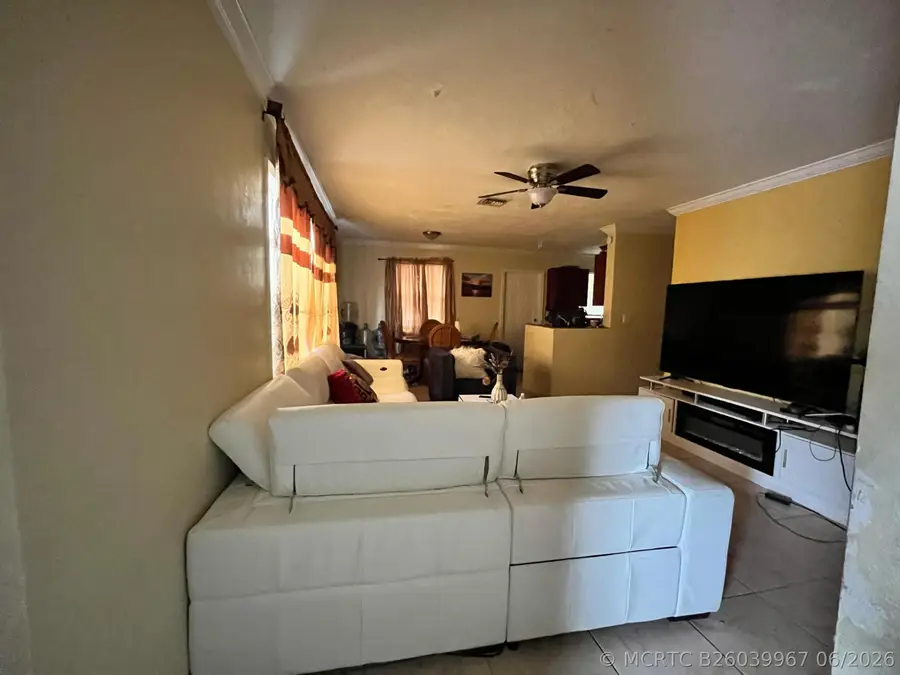 4730 NE 2nd Avenue Ne, Deerfield Beach, FL 33064 - #3