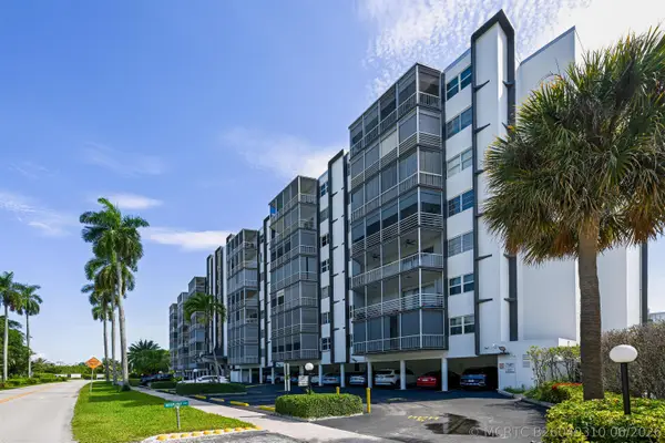 400 Diplomat Parkway #612, Hallandale Beach, FL 33009