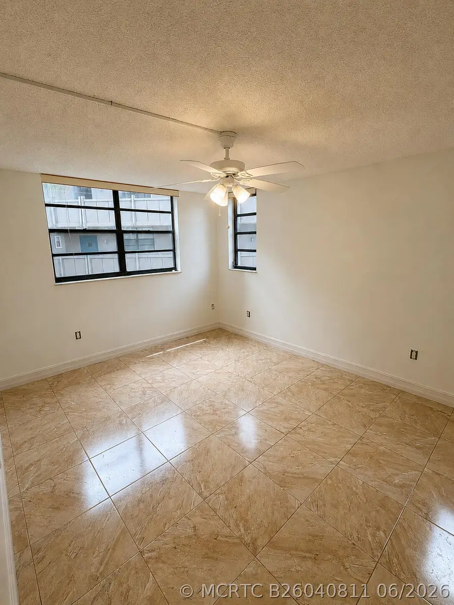 1000 Colony Point Circle #315, Pembroke Pines, FL 33026 - #3