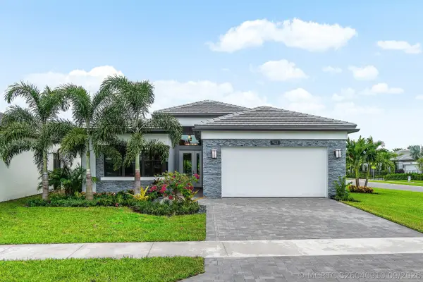 9123 Red Robin Lane, Boynton Beach, FL 33473