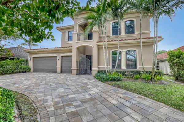 10 Kintyre Road, Palm Beach Gardens, FL 33418