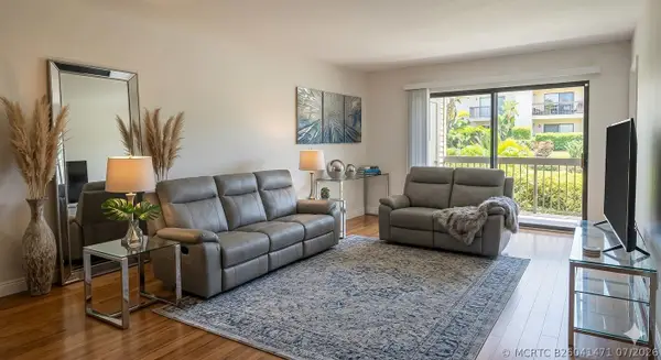 6090 N Sabal Palm Boulevard #209, Tamarac, FL 33319