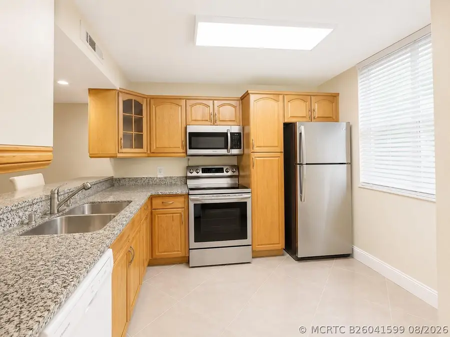 3516 Whitehall Drive #105, West Palm Beach, FL 33401 - #2