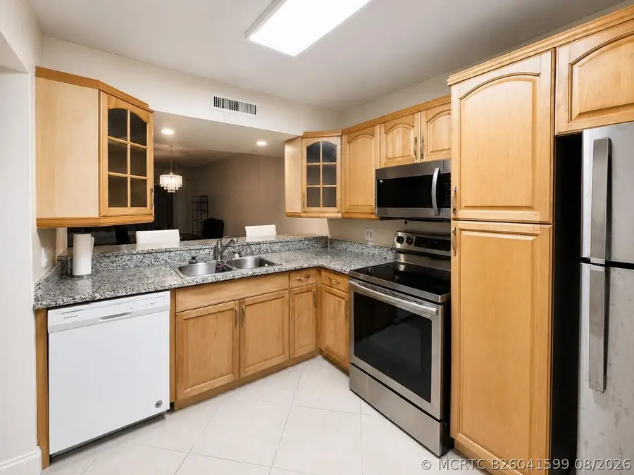 3516 Whitehall Drive #105, West Palm Beach, FL 33401 - #3