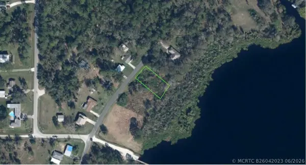 6326 Lakeside Drive W, Sebring, FL 33875