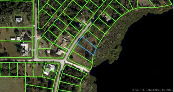 6334 Lakeside Drive W, Sebring, FL 33875