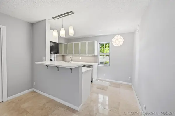 905 NE 28th Street #206, Wilton Manors, FL 33334