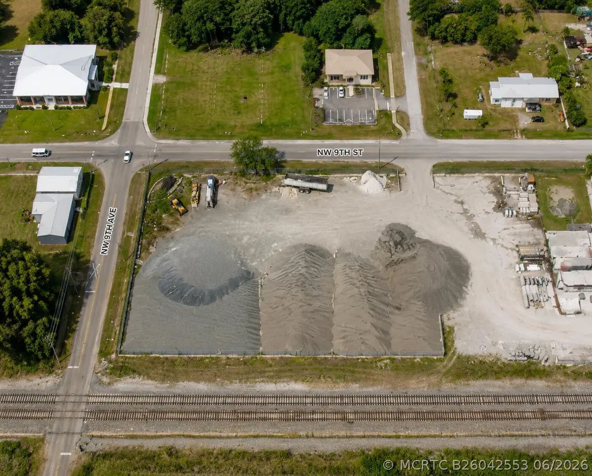 805 NW 9th Street, Okeechobee, FL 34972 - #1