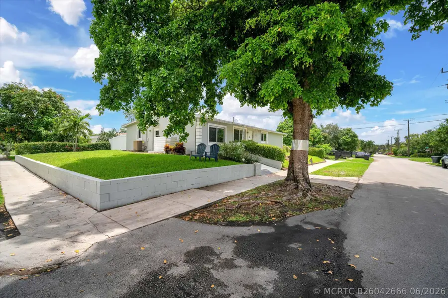 7321 Cody Street, Hollywood, FL 33024 - #2
