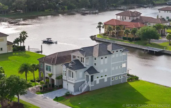 18 Spinaker Circle, Palm Coast, FL 32137