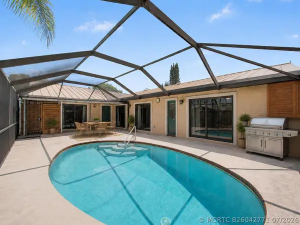 5385 Eagle Lake Drive, Palm Beach Gardens, FL 33418