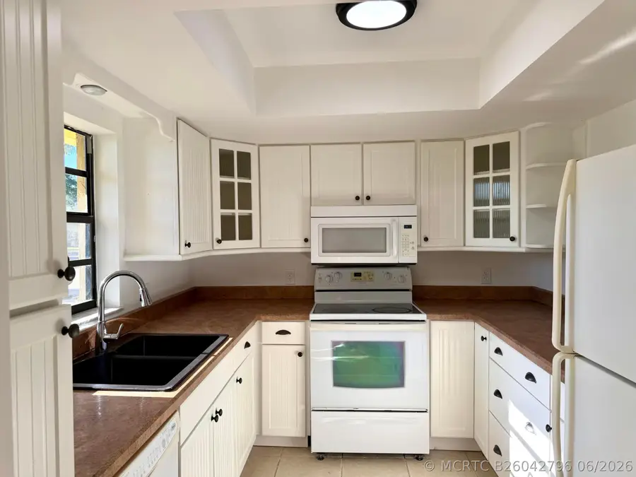 400 18th Street #B4, Vero Beach, FL 32960 - #2