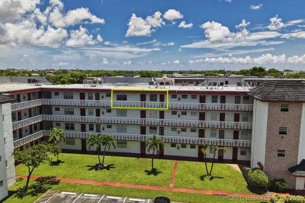 4140 NW 44th Avenue #411, Lauderdale Lakes, FL 33319