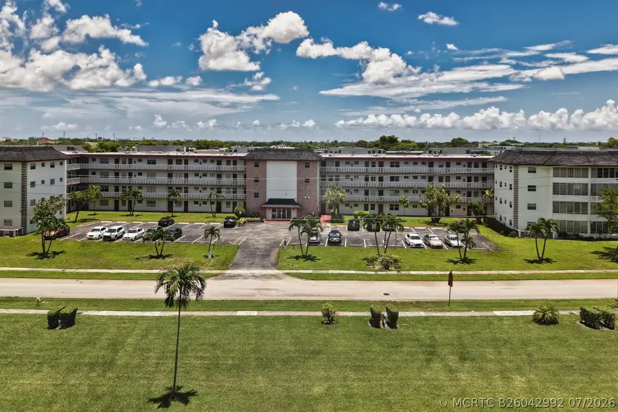 4140 NW 44th Avenue #411, Lauderdale Lakes, FL 33319 - #2