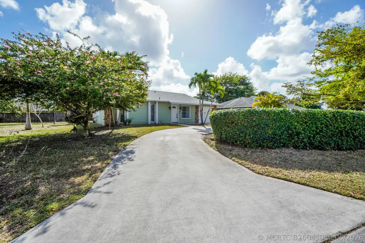 120 Swan Parkway W, Royal Palm Beach, FL 33411 - #1