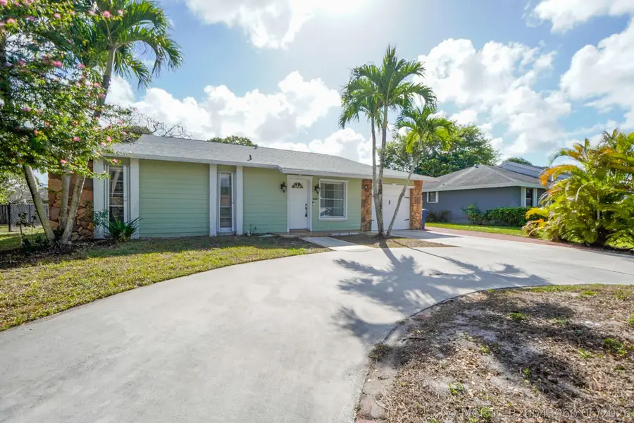 120 Swan Parkway W, Royal Palm Beach, FL 33411 - #3