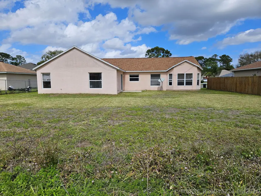 570 Ontario Street Nw, Palm Bay, FL 32907 - #2