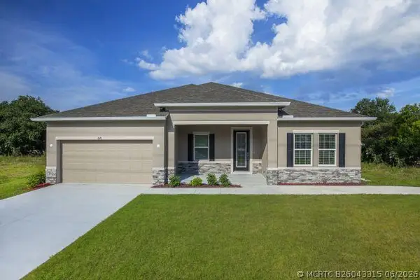 8425 101st Court, Vero Beach, FL 32967