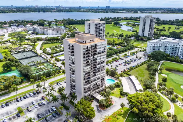 2425 Presidential Way #Ph5, West Palm Beach, FL 33401