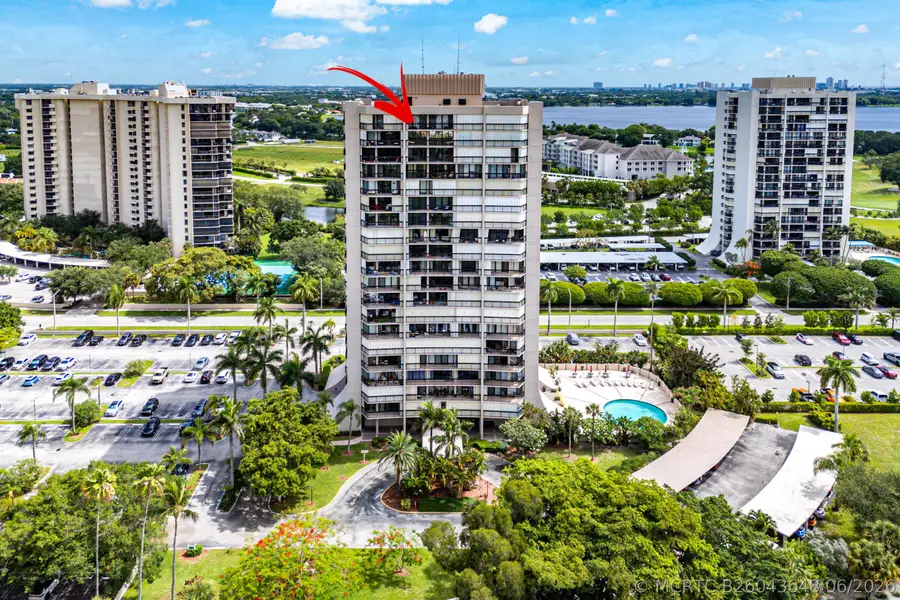 2425 Presidential Way #Ph5, West Palm Beach, FL 33401 - #2